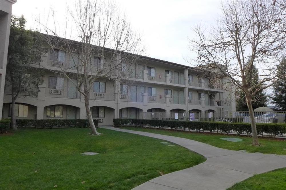 Inn At Rohnert Park Buitenkant foto