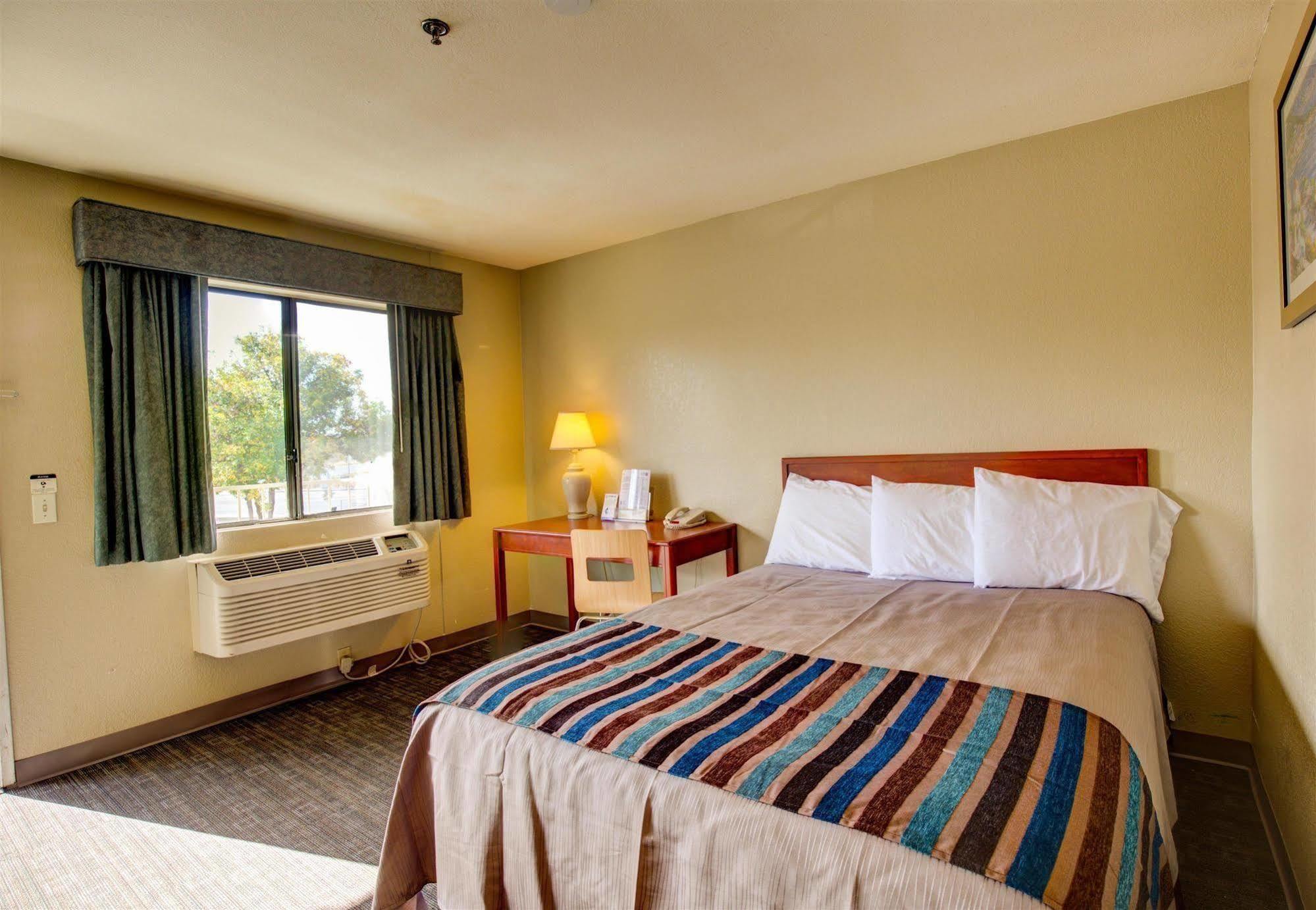 Inn At Rohnert Park Buitenkant foto